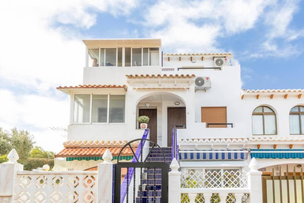 Apartment Pink Torreblanca Torrevieja